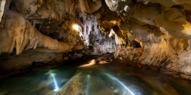 Grotte de Labeil près de Lodève et son safari en famille 